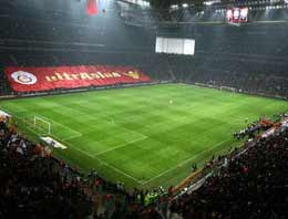 Telekom Arena'da usulsüzlük şoku! Telekom Arena'da usulsüzlük şoku!